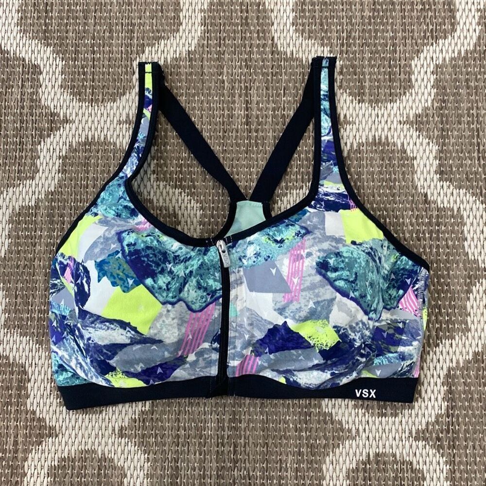 Victoria’s Secret sports bra size 38DD